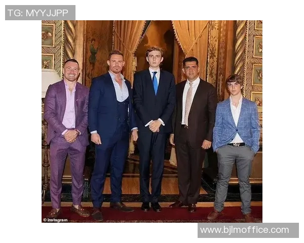 足球明星与网红同框瞬间揭秘社交媒体背后的真实故事与魅力